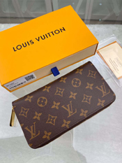 CBgX[p[Rs[ CBgzRs[  2024NŐV Wbs[EHbg mO M41894 LOUIS VUITTON Bg z