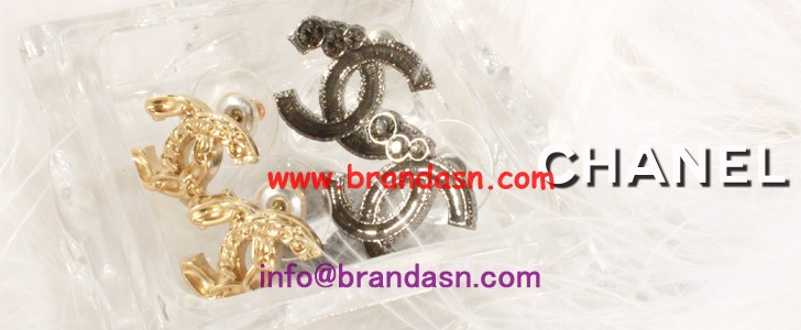 格安 激安 シャネルスーパーコピー シャネルピアスコピー Chanel ココマーク ラインストーン ピアス シルバー グレー 33