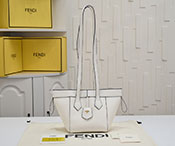 フェンディ バッグ コピー フェンディ バッグ アウトレット Fendi Origami スモール ホワイトレザー 変形ミニバッグ ホワイト 8BS083APZAF0K7E レザー ゴールド金具 FENDI2024026