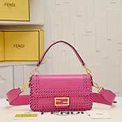 tFfB obO Rs[ tFfB obO AEgbg oQbg U[obO sN 8BR600A72VF1BZ2 U[ S[h FENDI2024042