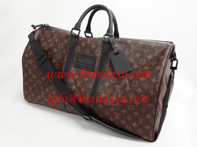 ルイ・ヴィトン LOUISVUITTON モノグラム ウォータープルーフ・キーポル M41411