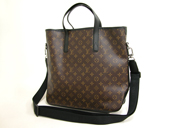 CEBg LOUISVUITTON mOE}JT[@fCBX M56708 g[gobO